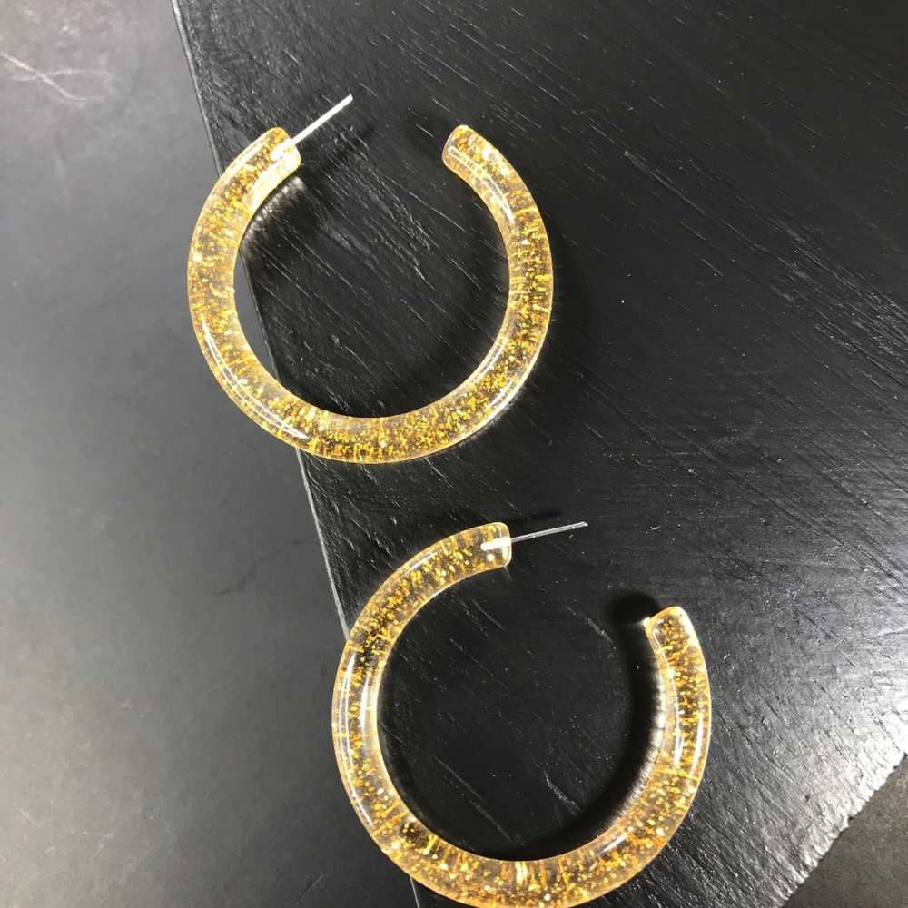 🆑 Glitter Hoops in Gold - Picture 5 of 5